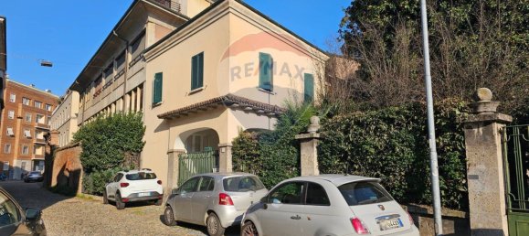 3-salle Appartement à Pavia, Italy No. 57510 23