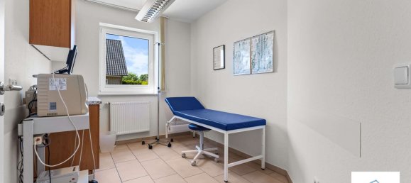 Oficina de 17 habitaciónes en Leer, Germany No. 242276 31