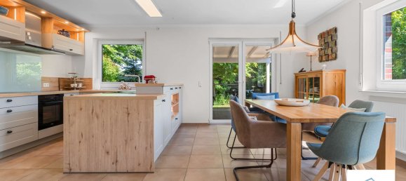 Oficina de 17 habitaciónes en Leer, Germany No. 242276 12