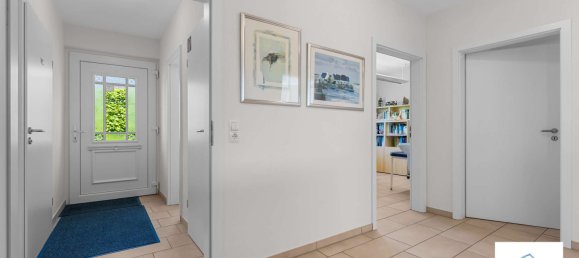 Oficina de 17 habitaciónes en Leer, Germany No. 242276 25