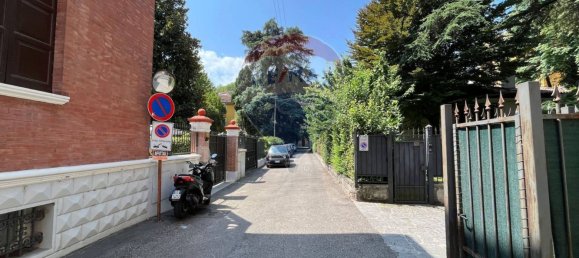 1 bedroom Apartment in Bologna, Italy No. 262170 24