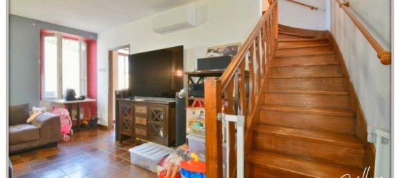 Moradia em banda T2 em Chateaumeillant, France N.º 250979 4