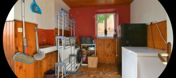 Moradia em banda T2 em Chateaumeillant, France N.º 250979 14