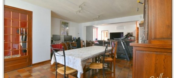 Moradia em banda T2 em Chateaumeillant, France N.º 250979 2