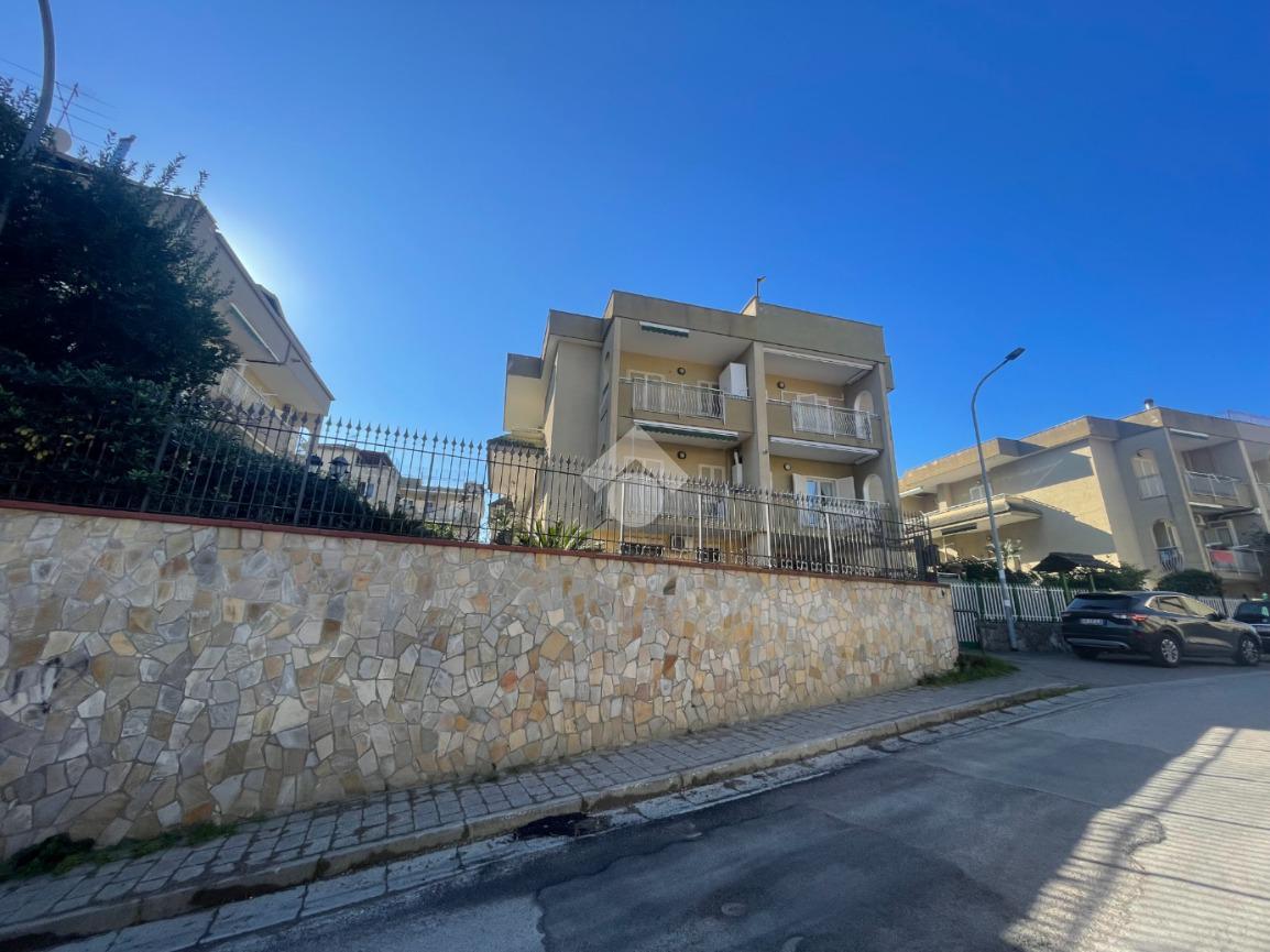 7 rooms Villa in Mugnano di Napoli, Italy No. 163470