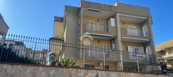 7 rooms Villa in Mugnano di Napoli, Italy No. 163470 4