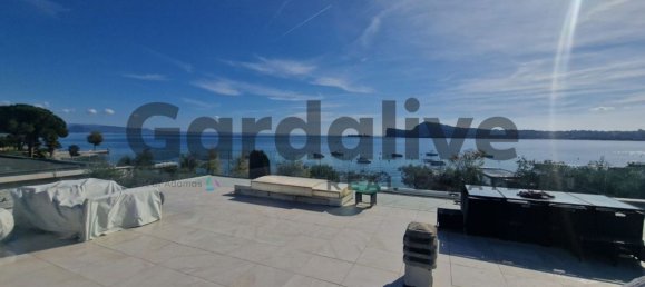 5غرفة فيلا في San Felice del Benaco, Italy رقم 139697 13