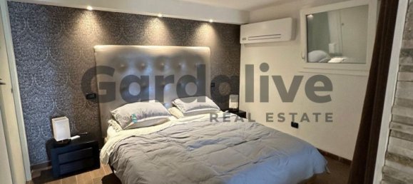 5غرفة فيلا في San Felice del Benaco, Italy رقم 139697 11