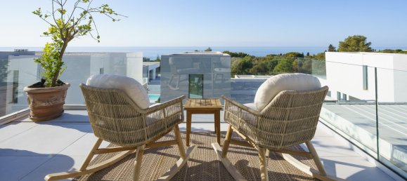 5 bedrooms Villa in Marbella, Spain No. 4673 30