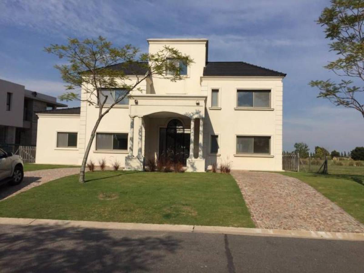 5 bedrooms House in Tigre, Argentina No. 9978