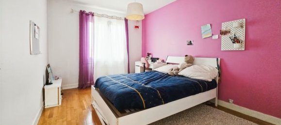 4 bedrooms House in Villenave-d'Ornon, France No. 317437 10