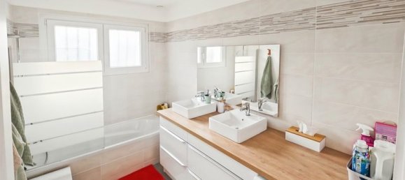 4 bedrooms House in Villenave-d'Ornon, France No. 317437 13