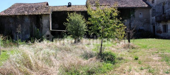 Casa de 2 dormitorios en Pertengo, Italy No. 266898 2