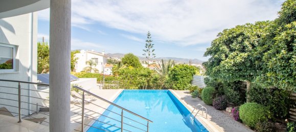 4 bedrooms House in Pegeia, Cyprus No. 9727 2