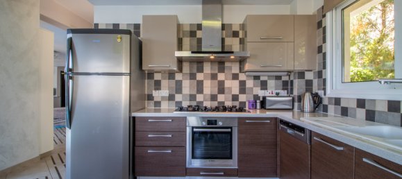 4 bedrooms House in Pegeia, Cyprus No. 9727 5