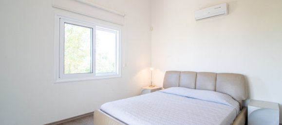 4 bedrooms House in Pegeia, Cyprus No. 9727 13