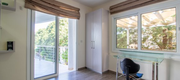 4 bedrooms House in Pegeia, Cyprus No. 9727 8