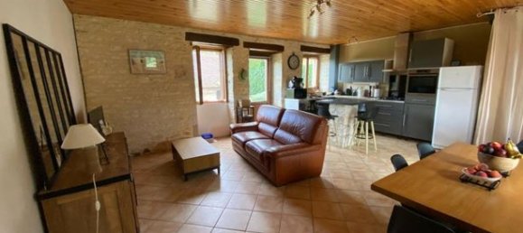 2 bedrooms House in Lot, France No. 301177 3