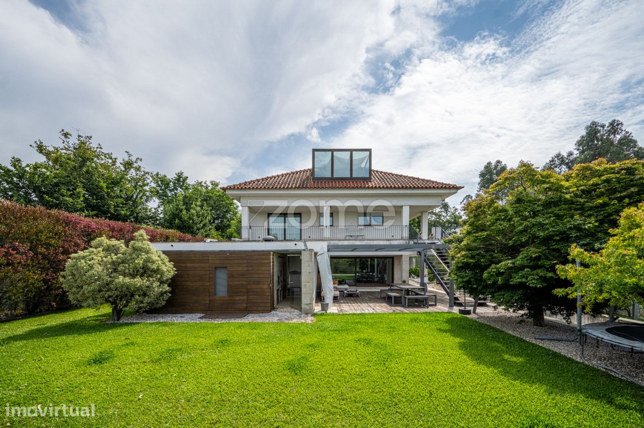 4 غرف نوم منزل في Santa Maria da Feira, Portugal رقم 18366