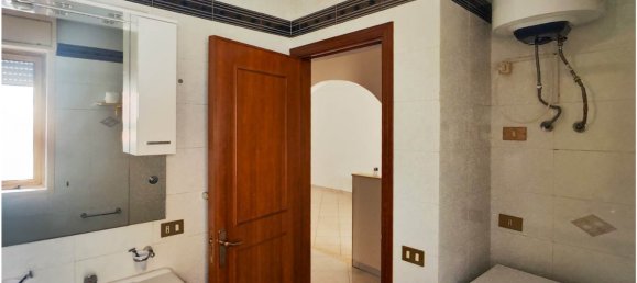 1 Schlafzimmer Wohnung in Palermo, Italy, Nr. 341143 16