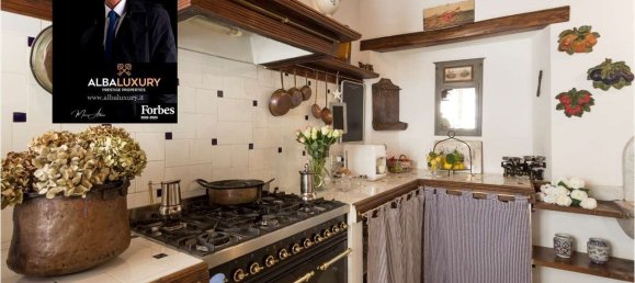 4 bedrooms Building in Massa, Italy No. 164487 5