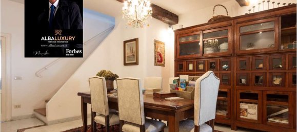 4 bedrooms Building in Massa, Italy No. 164487 3