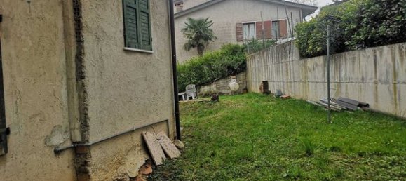 4 rooms House in Brescia, Italy No. 138176 18