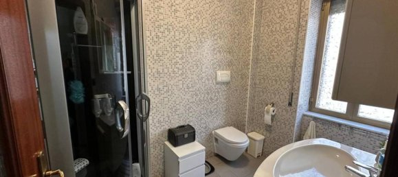 4 rooms Apartment in Naples, Italy No. 167253 8