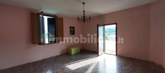 4 bedrooms Apartment in Arezzo, Italy No. 204858 33