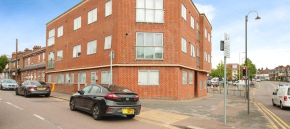 2 bedrooms Apartment in Watford, United Kingdom No. 6168 19