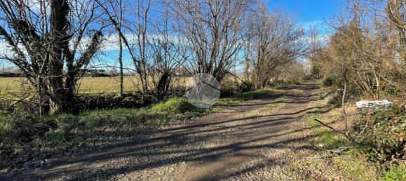 Grundstück in Robecco sul Naviglio, Italy 3000m², Nr. 62945 3