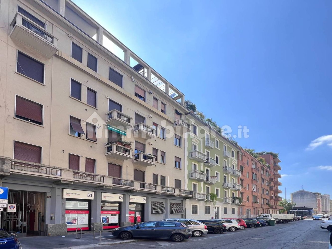 2 bedrooms Apartment in Milan, Italy No. 337944