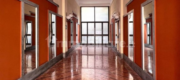 2 bedrooms Apartment in Milan, Italy No. 337944 4