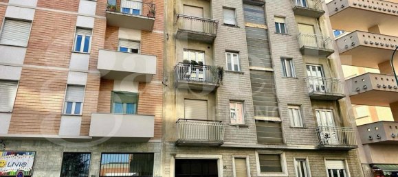 Studio in Turin, Italy No. 38186 10