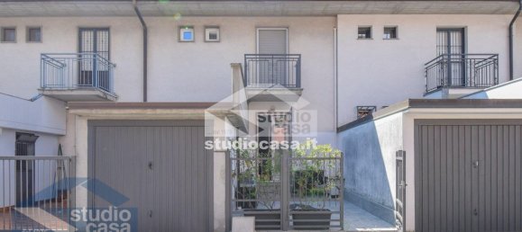 5 bedrooms Villa in Lodi, Italy No. 373820 15