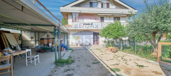 1 bedroom Apartment in Francavilla al Mare, Italy No. 293644 32