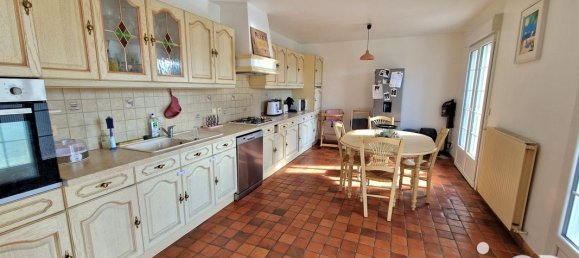 4 bedrooms House in Calvados, France No. 354486 2