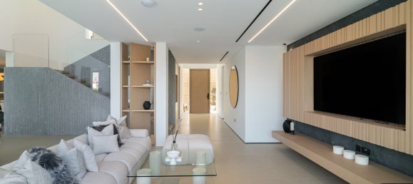 5 bedrooms Villa in Jumeirah Islands, UAE No. 120609 8