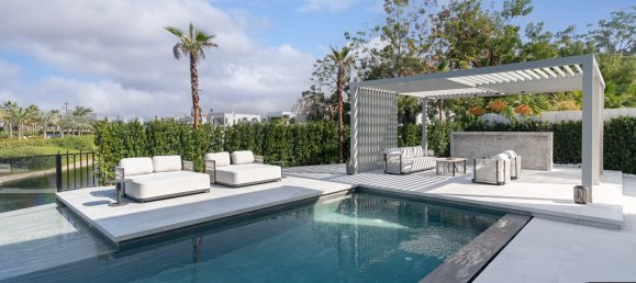 5 bedrooms Villa in Jumeirah Islands, UAE No. 120609 3