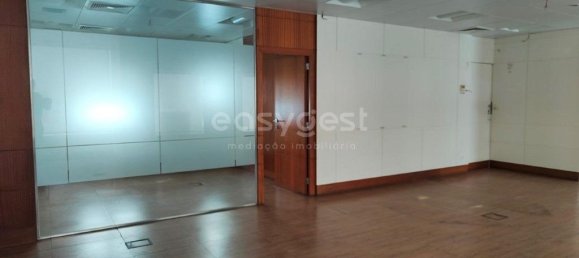 180m² Commercial property in Sao Teotonio, Portugal No. 58279 6