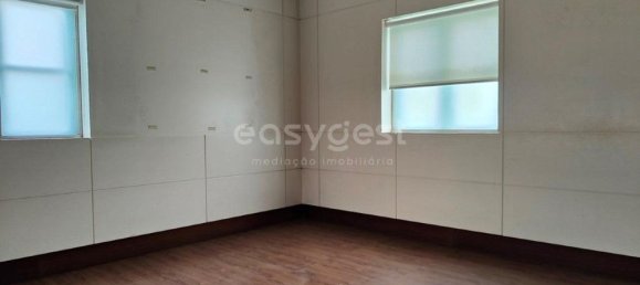 180m² Commercial property in Sao Teotonio, Portugal No. 58279 7