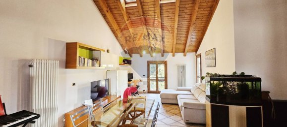 9 rooms House in Venegono Superiore, Italy No. 167303 10