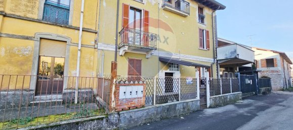 9 rooms House in Venegono Superiore, Italy No. 167303 2