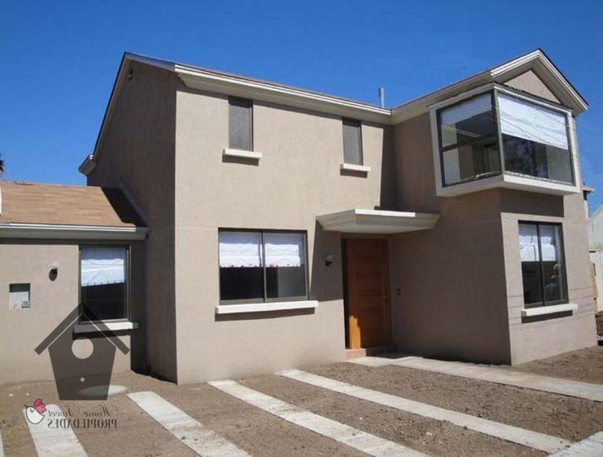 4 bedrooms House in Santiago, Chile No. 3758