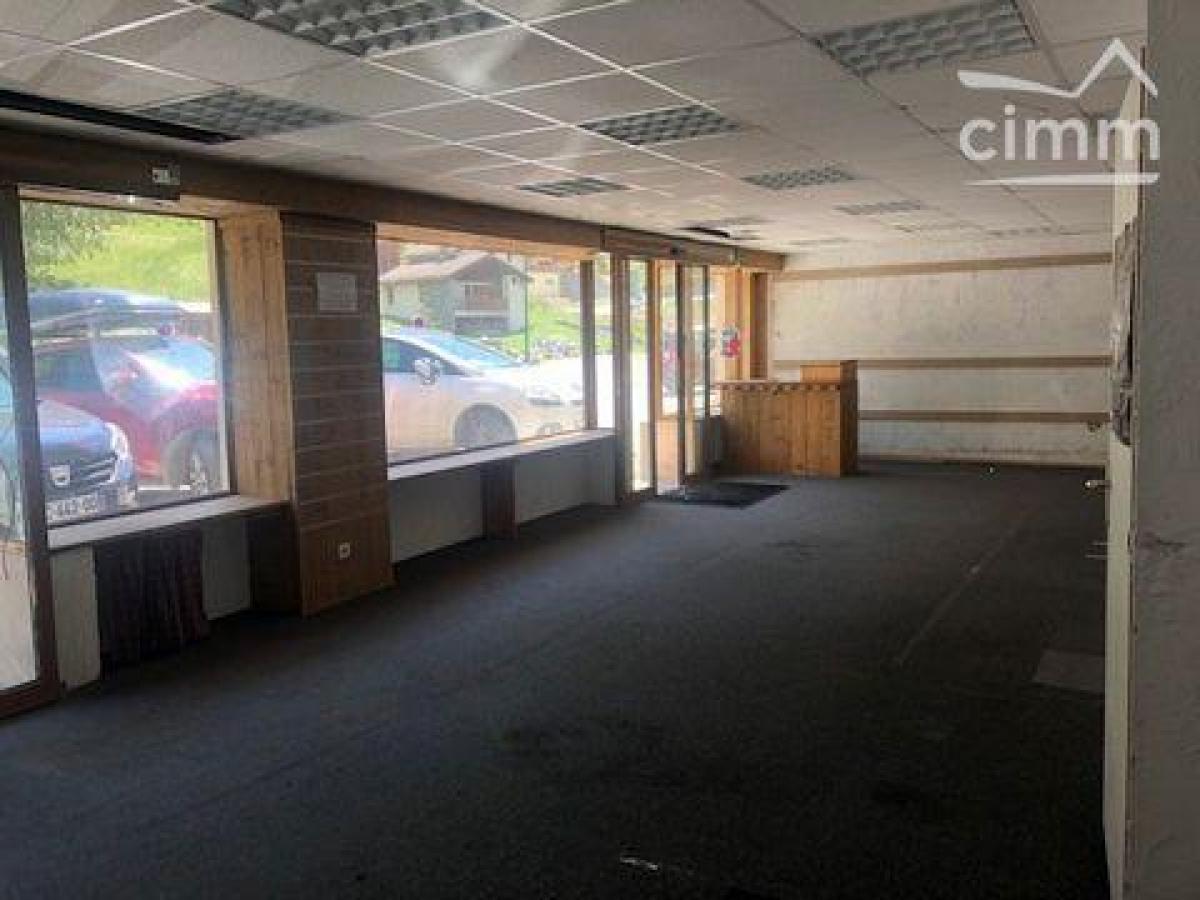 Фабрика 63м² в Модан, Франция № 20461