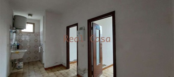 Склад 560м² в Модена, Италия № 333343 17