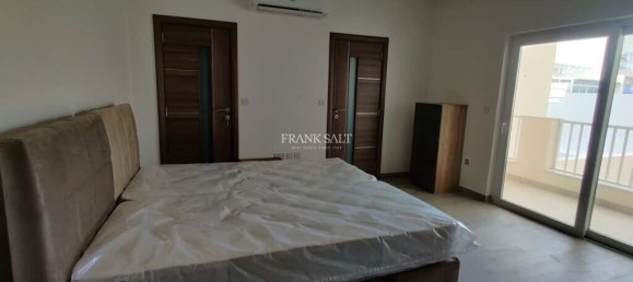 Apartamento de 3 dormitorios en Tarxien, Malta No. 8144 8