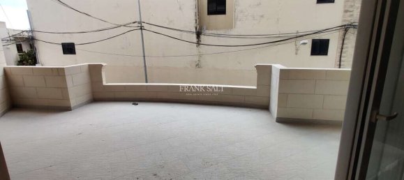 Apartamento de 3 dormitorios en Tarxien, Malta No. 8144 9