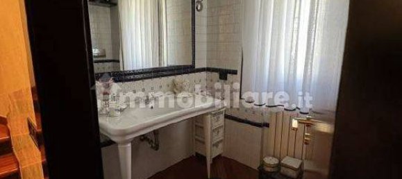 2 bedrooms Villa in Paderno Dugnano, Italy No. 14041 12