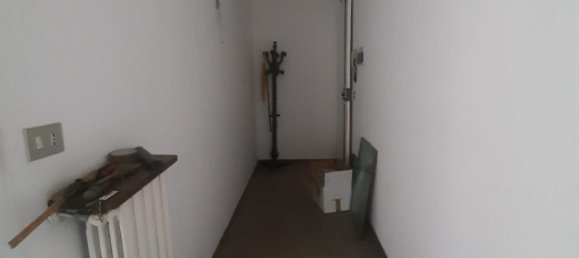 Квартира с 2 комнатами в Монтеварки, Италия № 233038 10